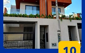Casa Neves em Bombas